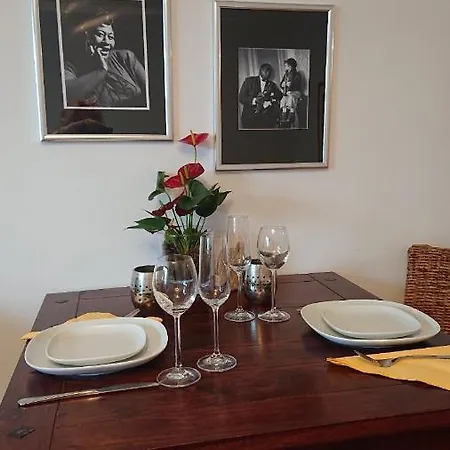 Apartment Wohnen Im Kolonialstil Inklusive Tiefgarage, Kontaktloser Check-in