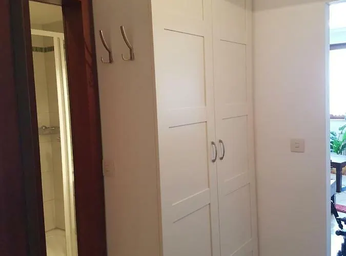 Διαμέρισμα Wohnen Im Kolonialstil Inklusive Tiefgarage, Kontaktloser Check-in *