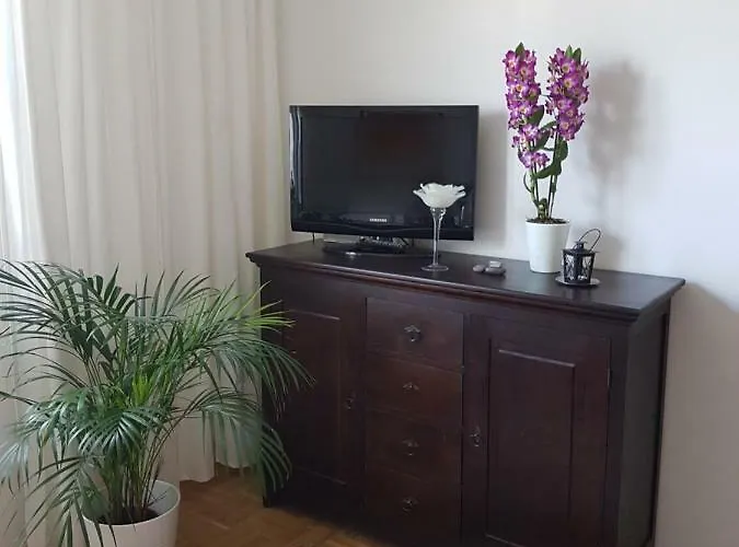 Διαμέρισμα Wohnen Im Kolonialstil Inklusive Tiefgarage, Kontaktloser Check-in *