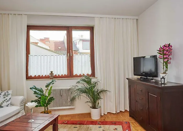 Wohnen Im Kolonialstil Inklusive Tiefgarage, Kontaktloser Check-in Διαμέρισμα *